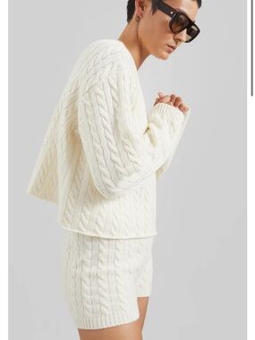 The Frankie Shop Cream Cable-Knit Cropped Crewneck Sweater Size XS/S